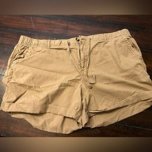 Women’s Elastic Waist Khaki Shorts